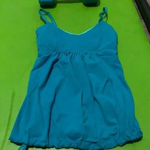Lululemon workout top
